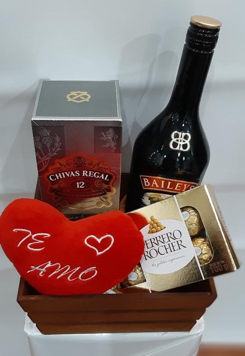 Envio y venta de flores ,rosas, plantas,arreglos florales ,regalos y desayunos a domicilio con delivery gratis en la Ciudad Autonoma de Buenos Aires y con costo de env�o en localidades del Gran Buenos Aires asi como delivery de flores y plantas a trav�s de florerias asociadas en todas las provincias de la Argentina, Buenos Aires, la Pampa, Tucuman, La Rioja, R�o Negro, Entre Rios, Corrientes, Misiones, Neuquen, Chubut, Tierra del Fuego, Santa Cruz, San Luis, Mendoza, Cordoba, Jujuy, Formosa, Santiago del Estero, Salta, Chaco, Catamarca ,San Juan, y ademas realizamos el delivery de flores ,coronas,palmas , plantas y regalos a todas las ciudades de Argentina, Mar del Plata, C�rdoba, Buenos Aires, con cargo en Santa Rosa, La Plata, Bella Vista, Neuquen, Pilar, Paran�, Posadas, Resistencia, Cipolleti y mas de 300 ciudades y localidades en todo el territorio de nuestro pa�s, asi como tambien tenemos la posibilidad de enviar flores a casi todo el mundo en cuestion de horas